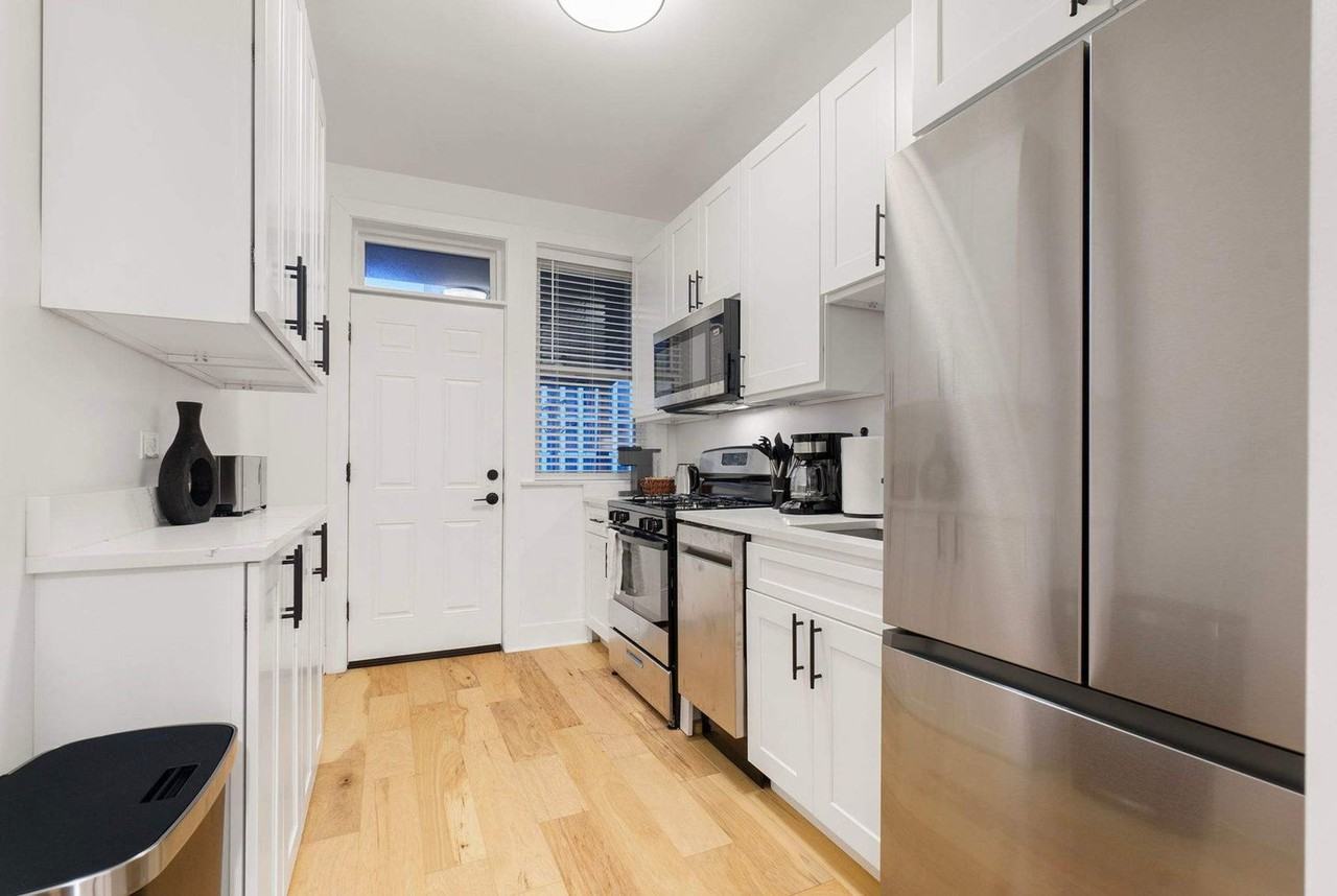 618 W Patterson Ave #1354353P - Photo 7 of 37