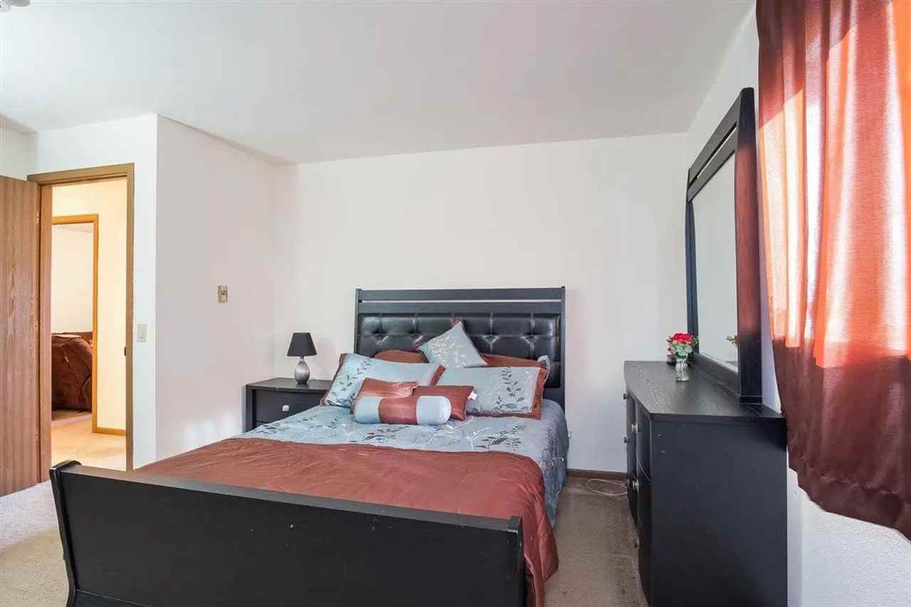 1148 Morraine View Dr - Photo 3 of 12