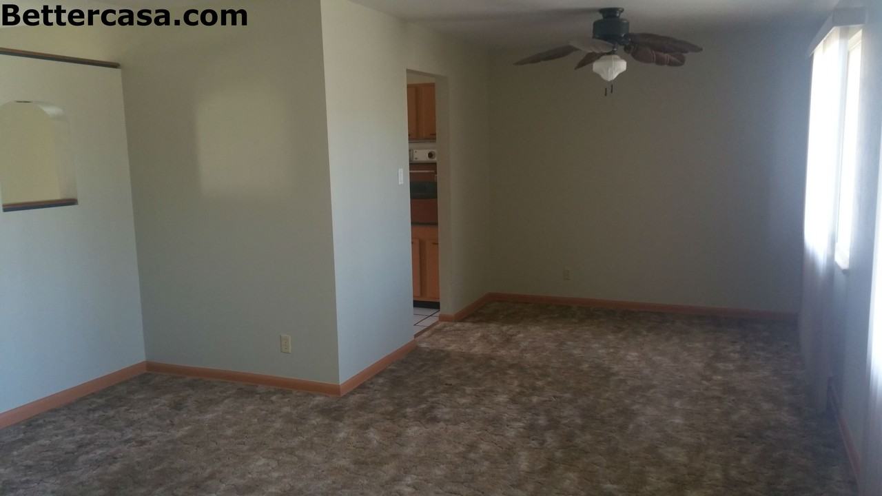 440 Empire St - Photo 2 of 15