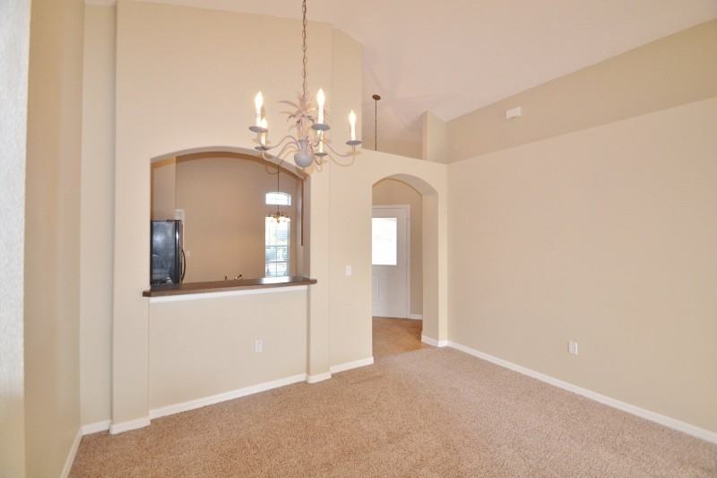 3049 Verbena Dr - Photo 3 of 9