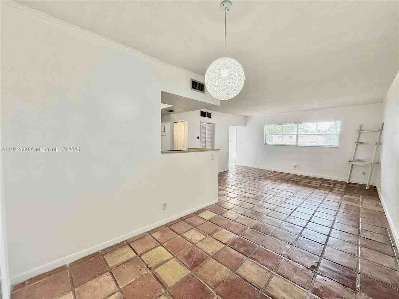 14901 Southwest 4th Street #5A - Photo 7 of 21