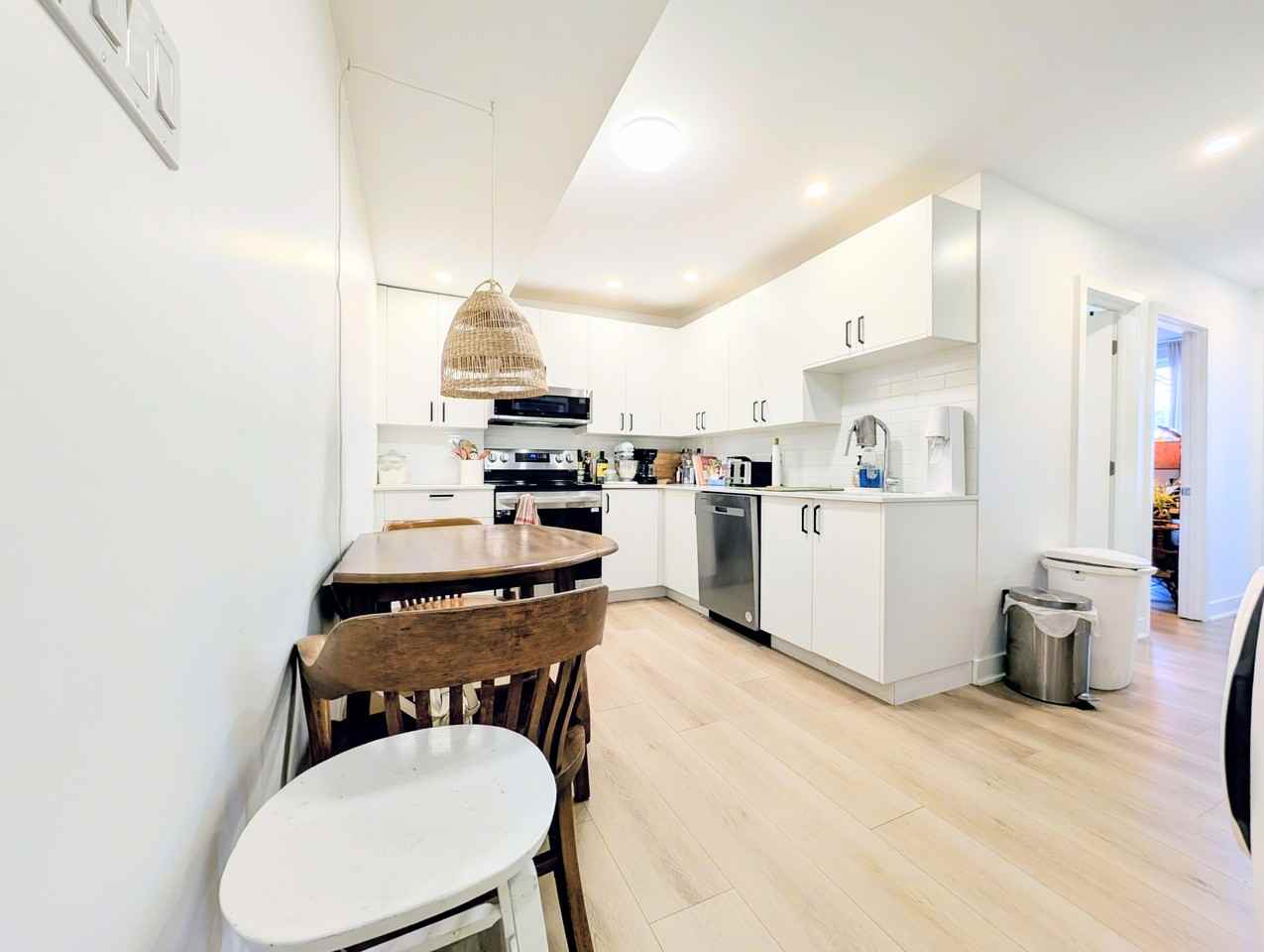 3819 Rue Evelyn - Photo 2 of 15