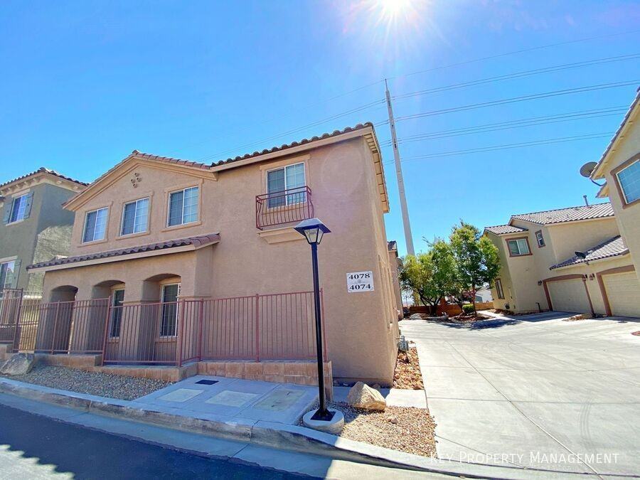 4074 Sparrow Rock Street - Photo 2 of 29