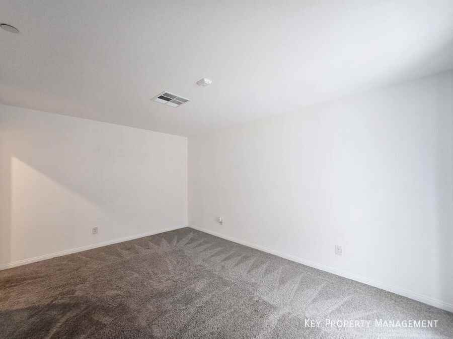 2843 Kona Blue Lane #3 - Photo 7 of 36