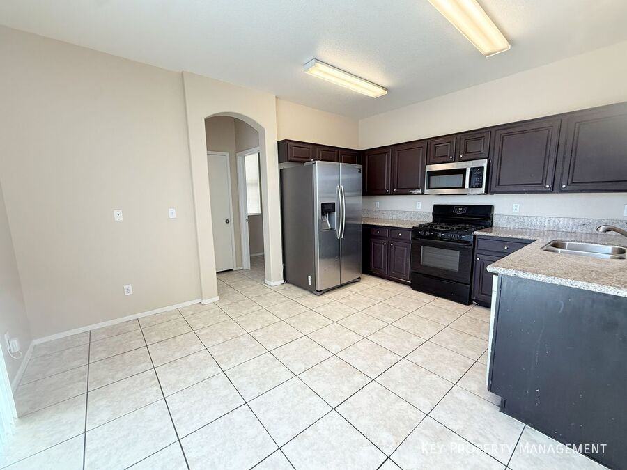 5057 Midnight Oil Dr - Photo 7 of 26