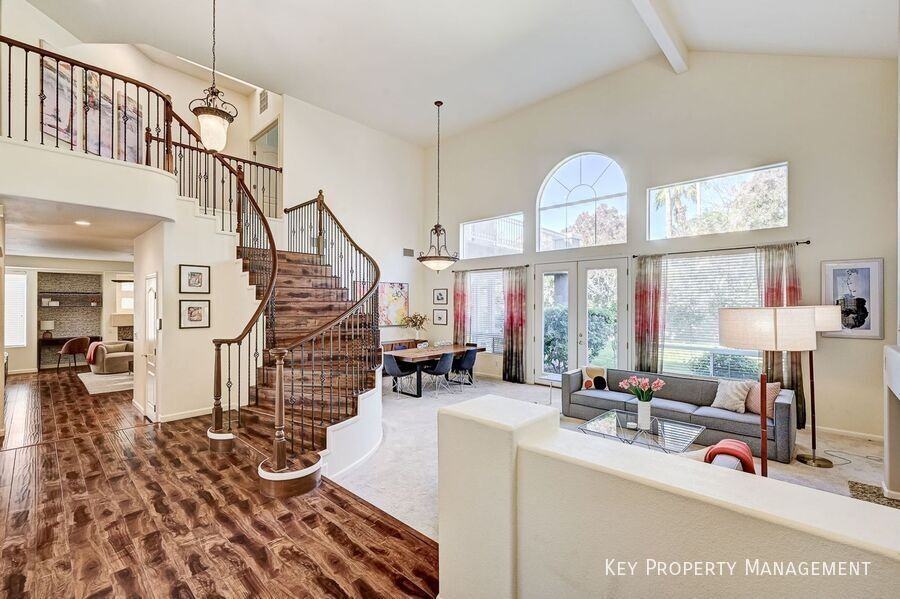 8816 Cortile Dr - Photo 2 of 15