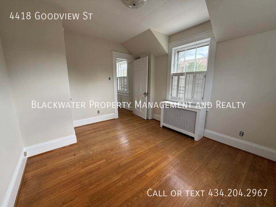 4418 Goodview Street - Photo 7 of 11