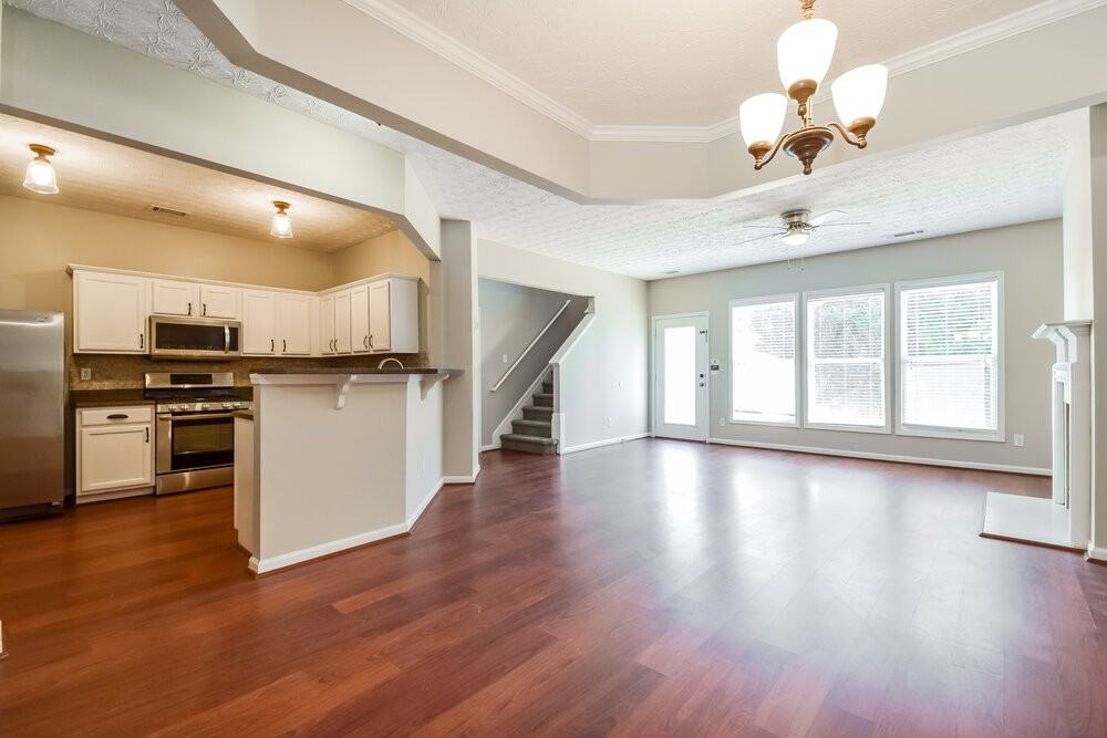 237 Winterbury Dr - Photo 7 of 17