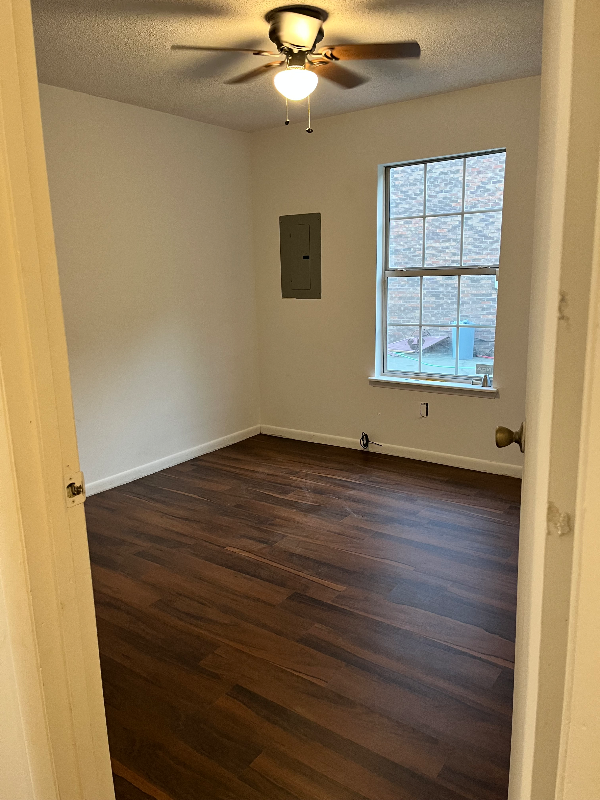 1334 Bellshire Terrace Dr - Photo 6 of 9