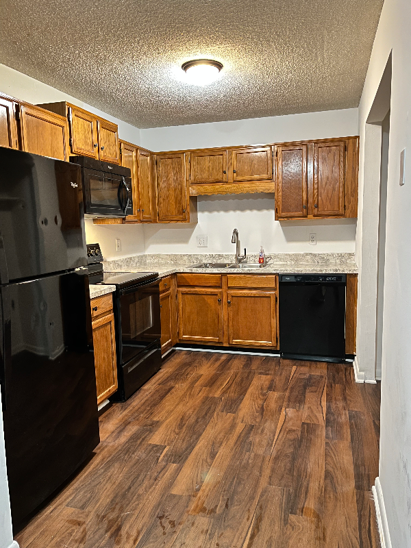 1334 Bellshire Terrace Dr - Photo 7 of 9