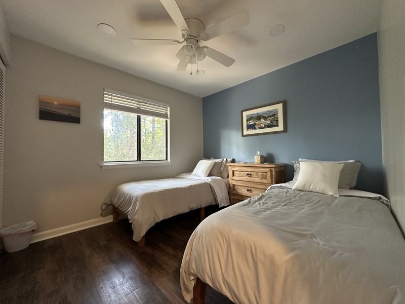 111 Seaparc Ct #C - Photo 2 of 12