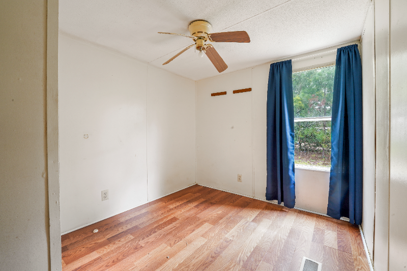 213 Cooper Road - Photo 4 of 15