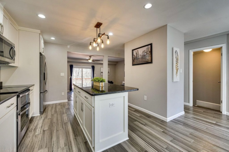 5338 Anchor Ct - Photo 4 of 23