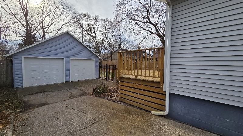 1310 Waverly Avenue - Photo 3 of 18