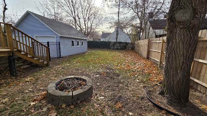 1310 Waverly Avenue - Photo 5 of 18