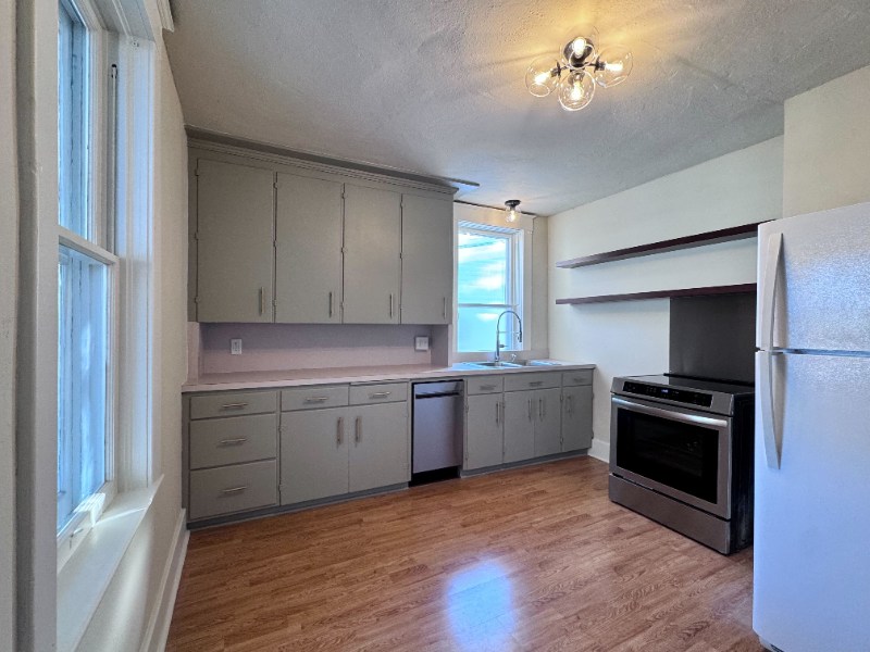 7 E Curtiss St - Photo 7 of 17