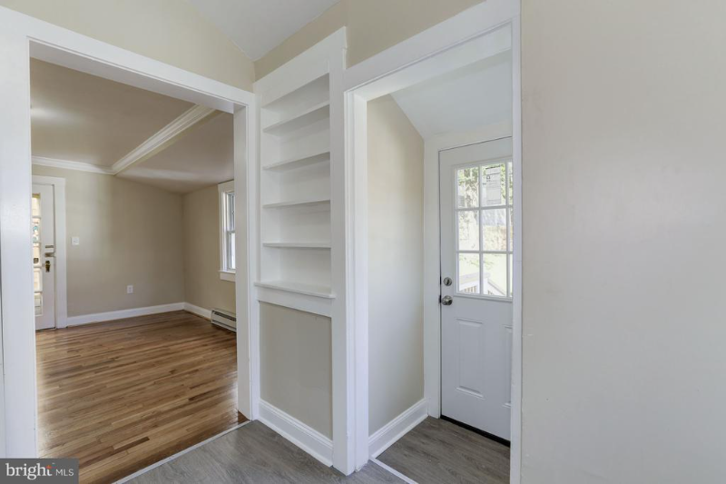 811 Thayer Avenue #3 - Photo 4 of 13