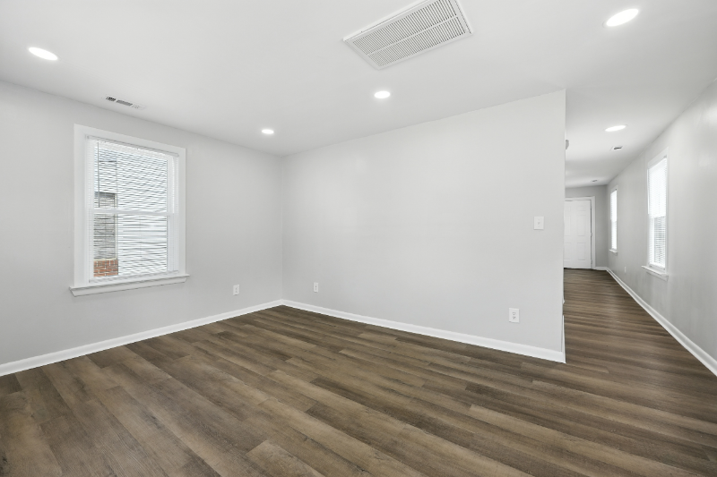 118 Parkdale Avenue - Photo 3 of 10