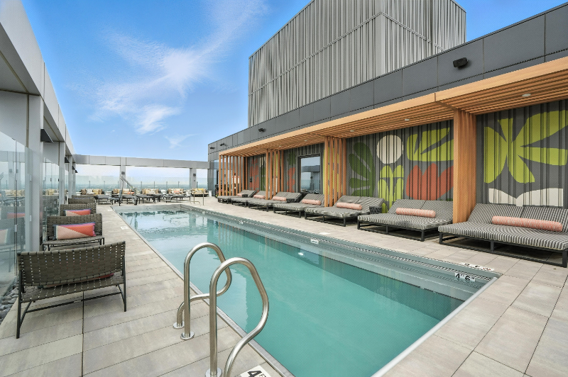 1104 West Carroll Avenue - Photo 6 of 20