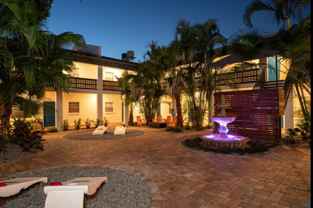 3215 West Swann Avenue - Photo 1 of 1