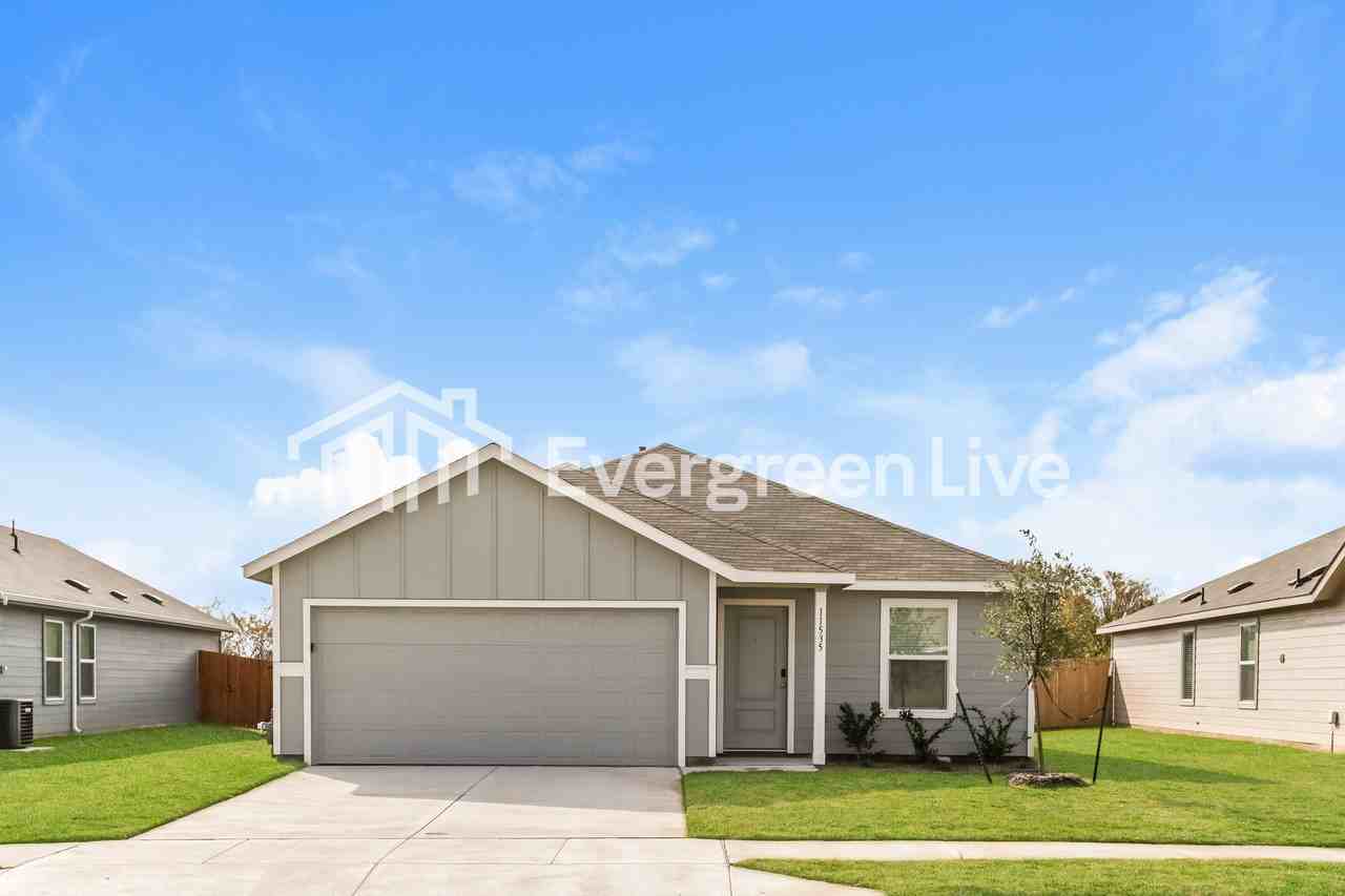 11535 Antrim Pl - Photo 2 of 16