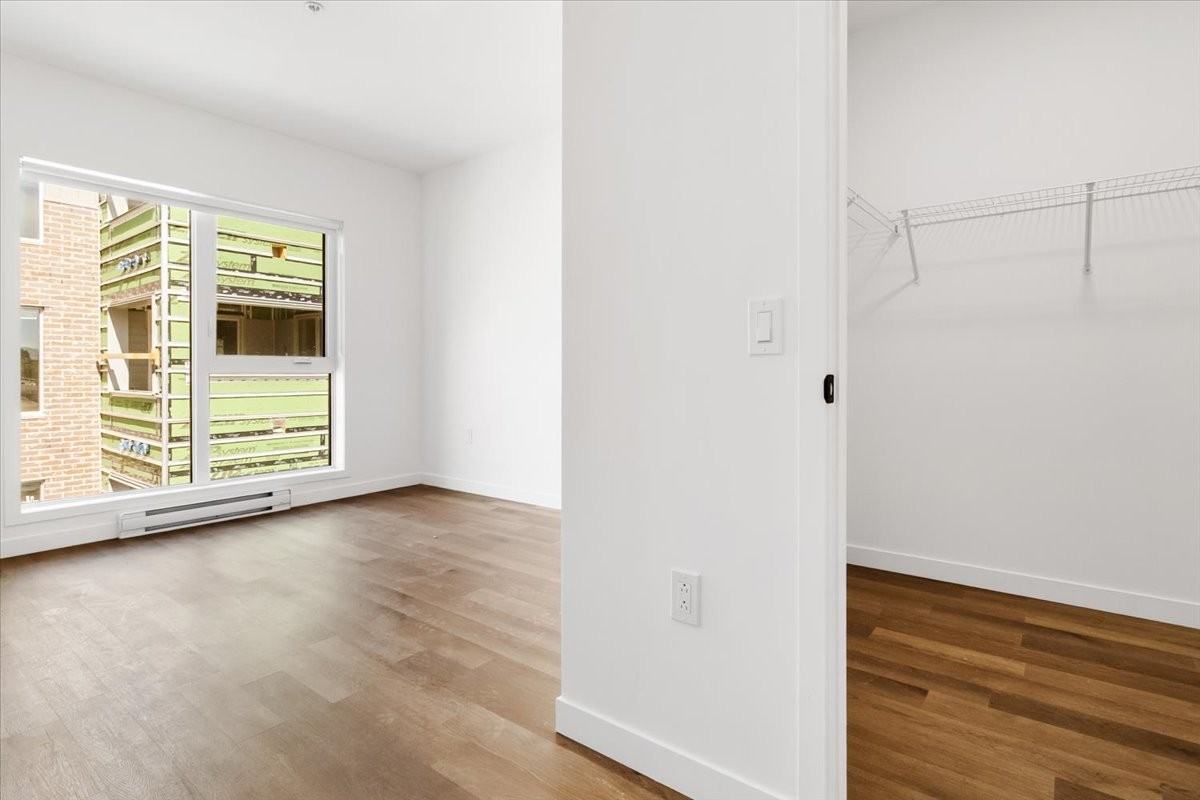 814 2e Avenue #215 - Photo 5 of 19