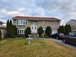 featured image of 1707 Meadowbrook Road