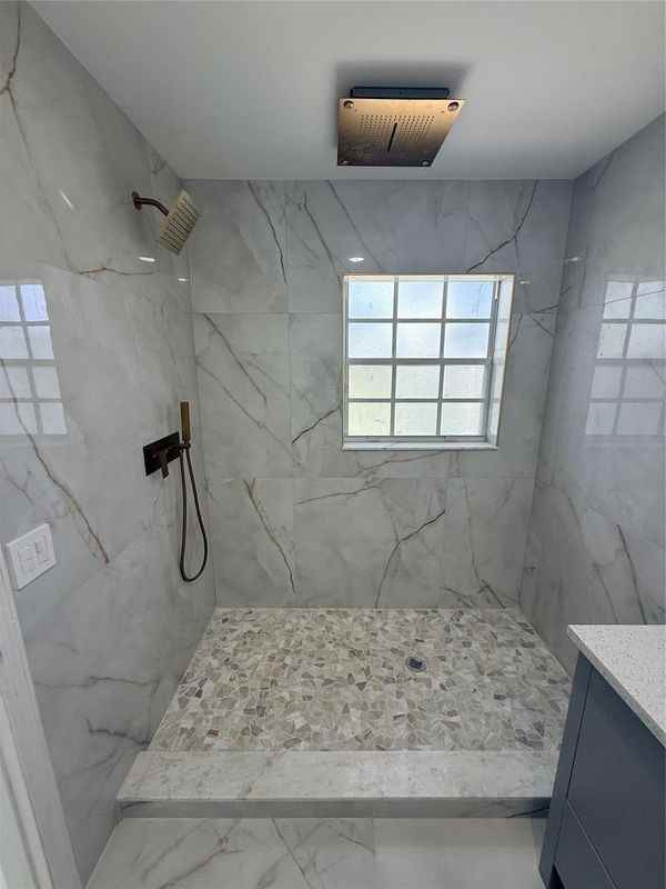 3380 Northwest 78th Avenue - Photo 5 of 17