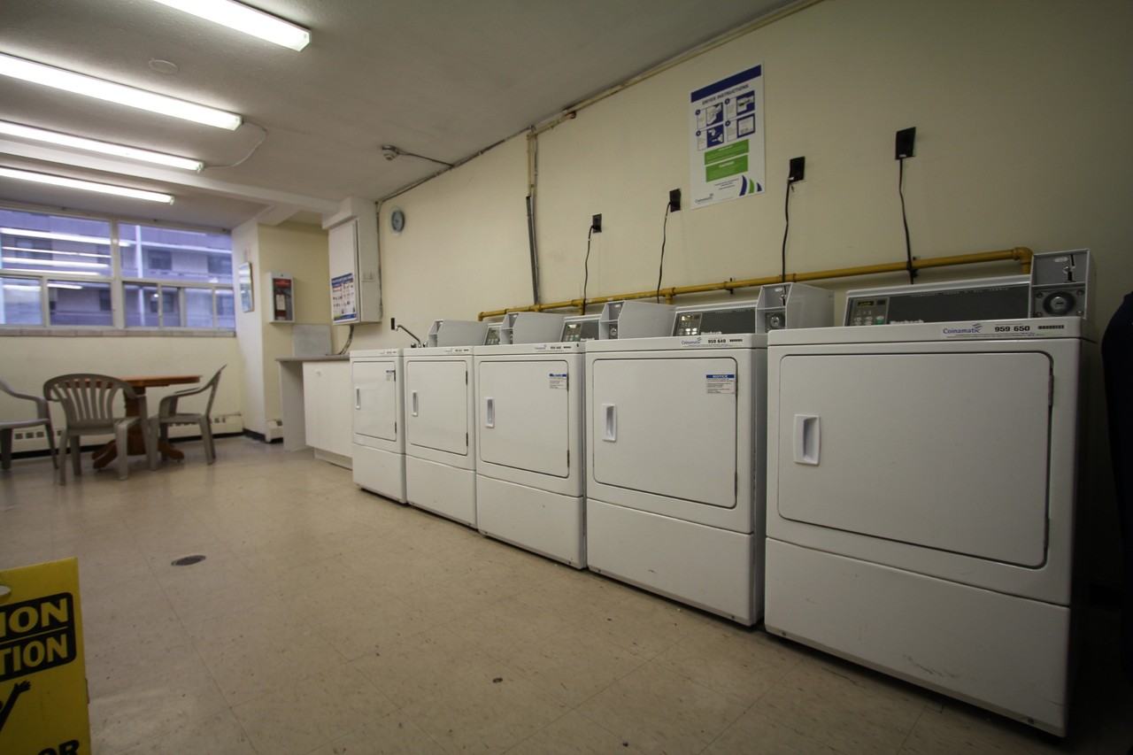 186 Church Street, East - Photo 7 of 25