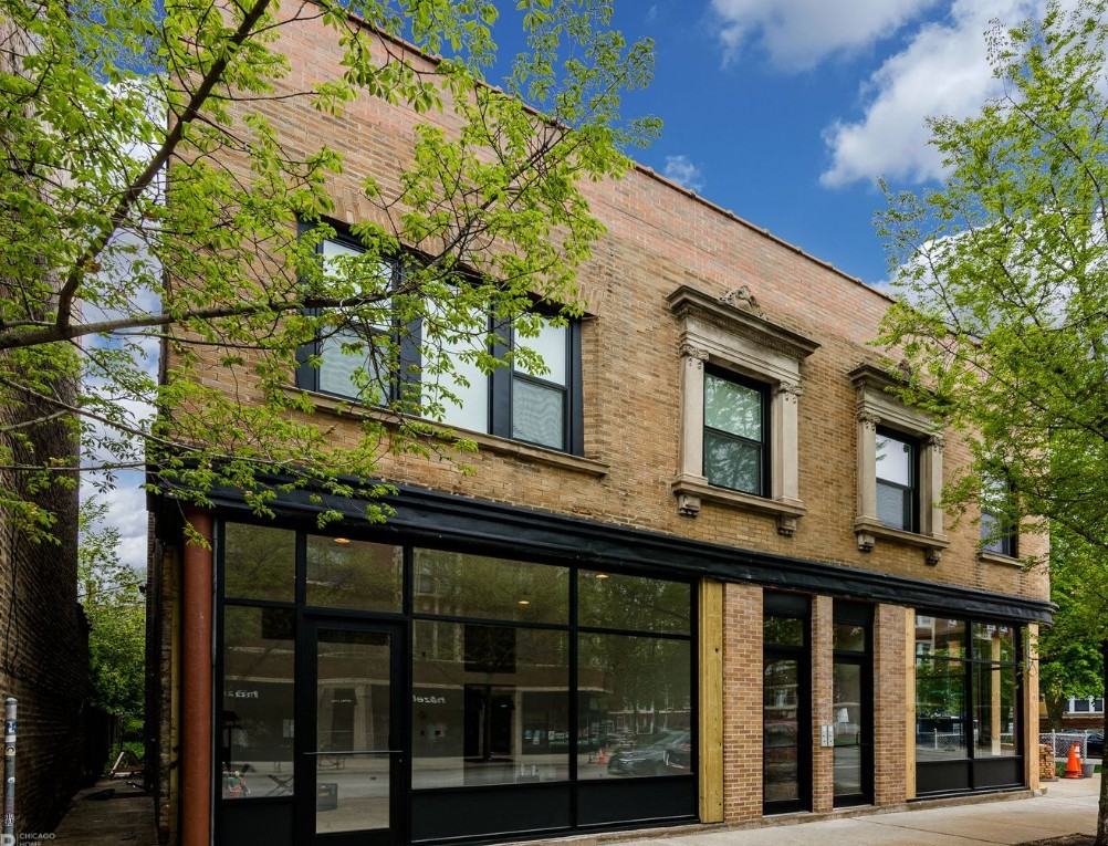 W Montrose Ave & N Winchester Ave - Photo 7 of 13