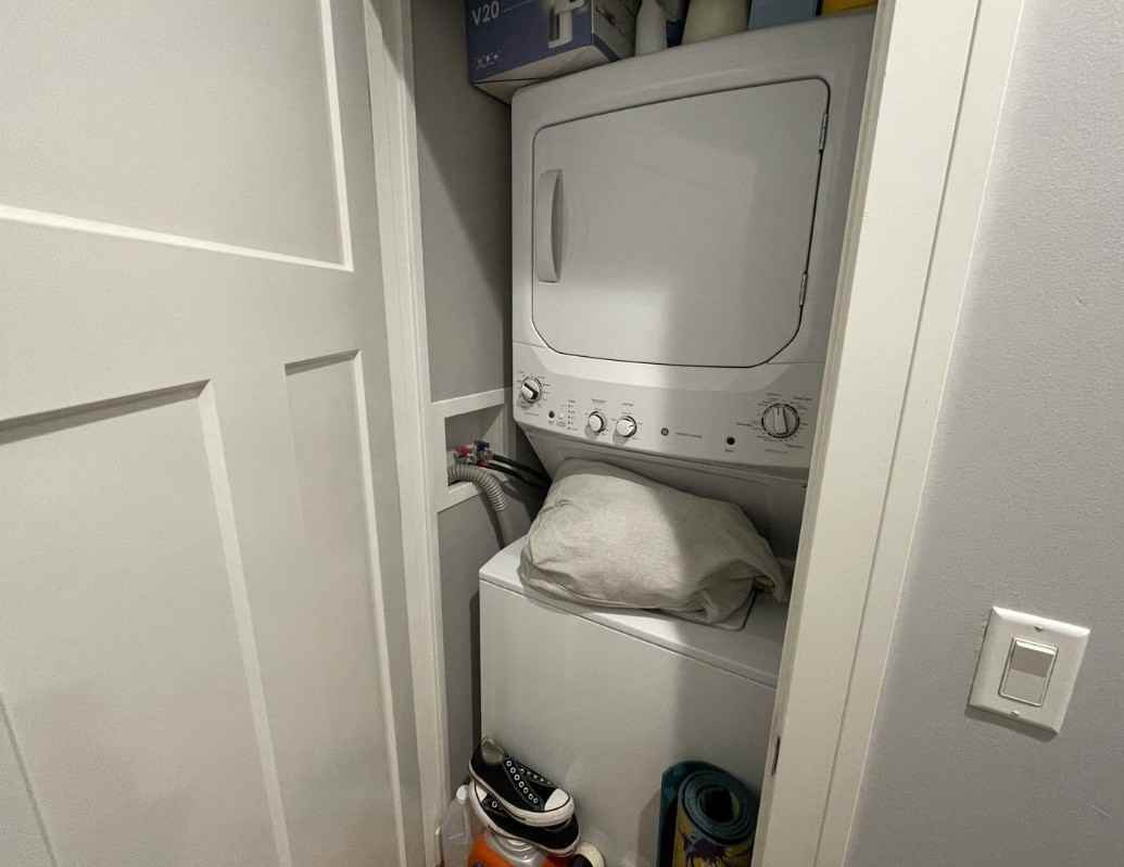 W Montrose Ave & N Winchester Ave - Photo 5 of 13