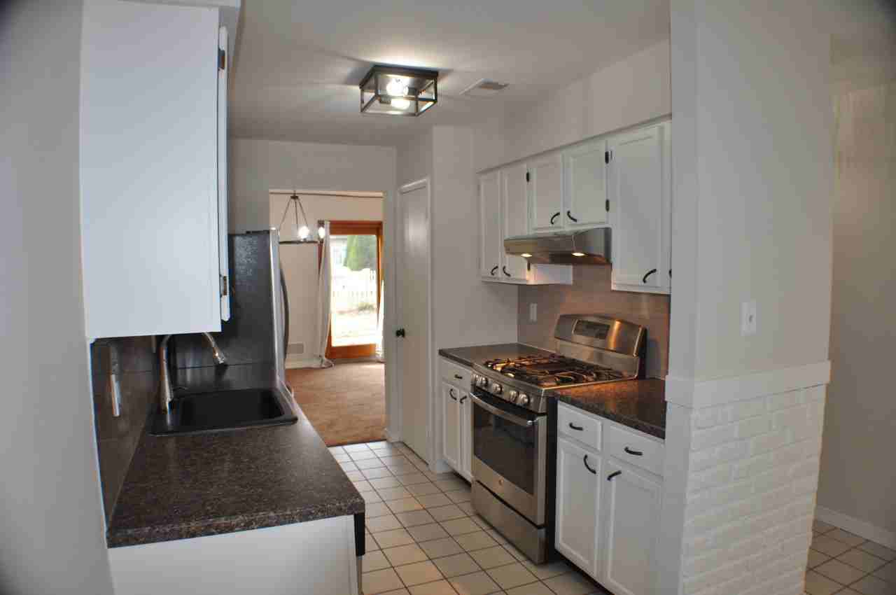 57 Tynemouth Ct - Photo 4 of 9