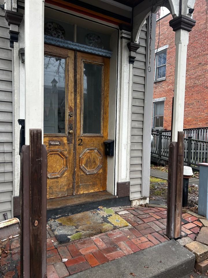 11 Clinton St #A - Photo 3 of 24