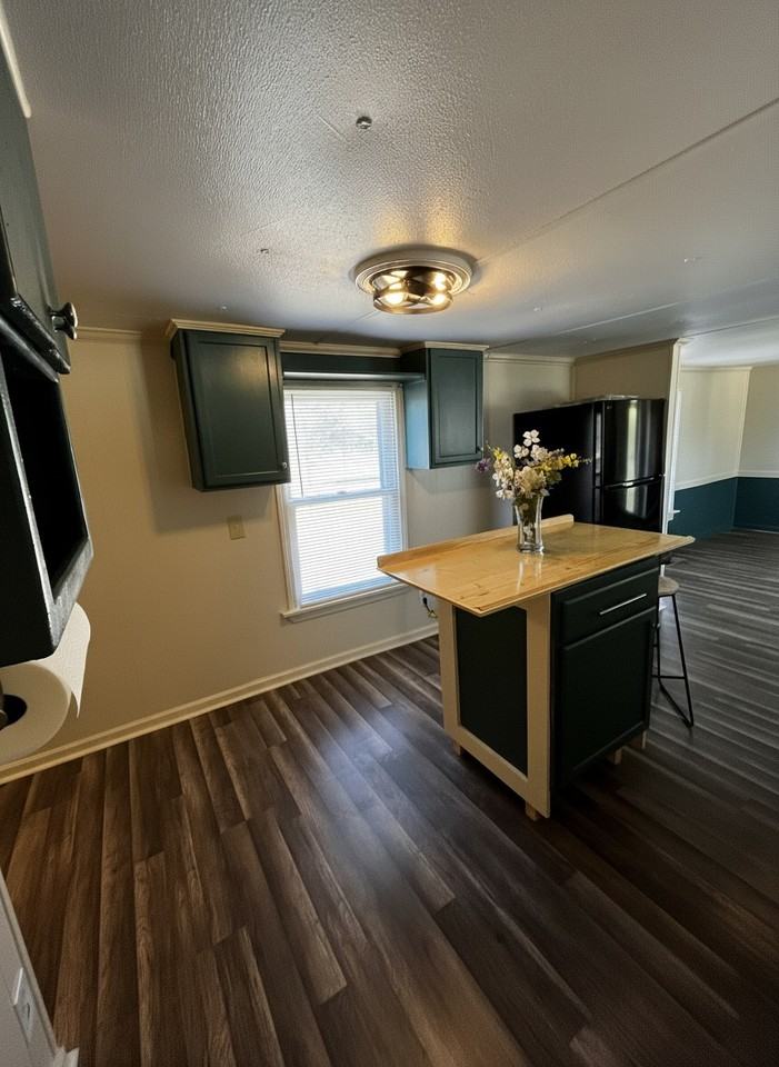 143 Roland Lane #NA - Photo 2 of 13