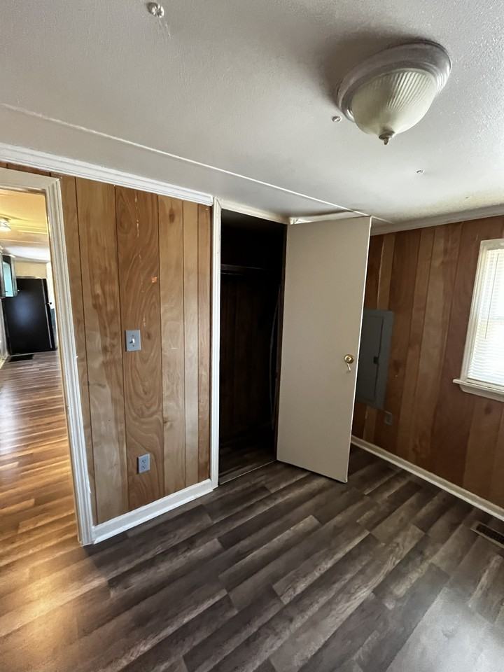 143 Roland Lane #NA - Photo 3 of 13