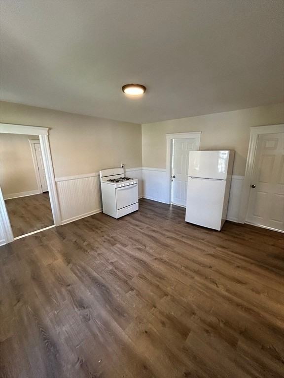 5 Robinson St #2 - Photo 6 of 8