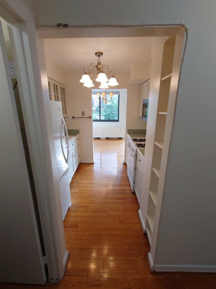 600 Roosevelt Blvd #601 - Photo 2 of 20