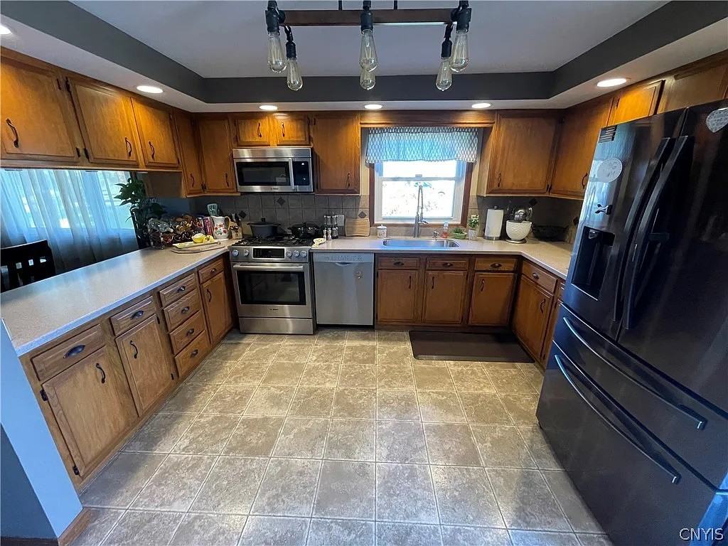 3704 Allen Dr #NA - Photo 3 of 8