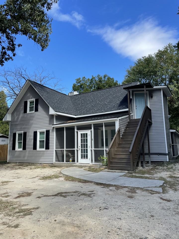 112 Fiske St #B - Photo 2 of 5