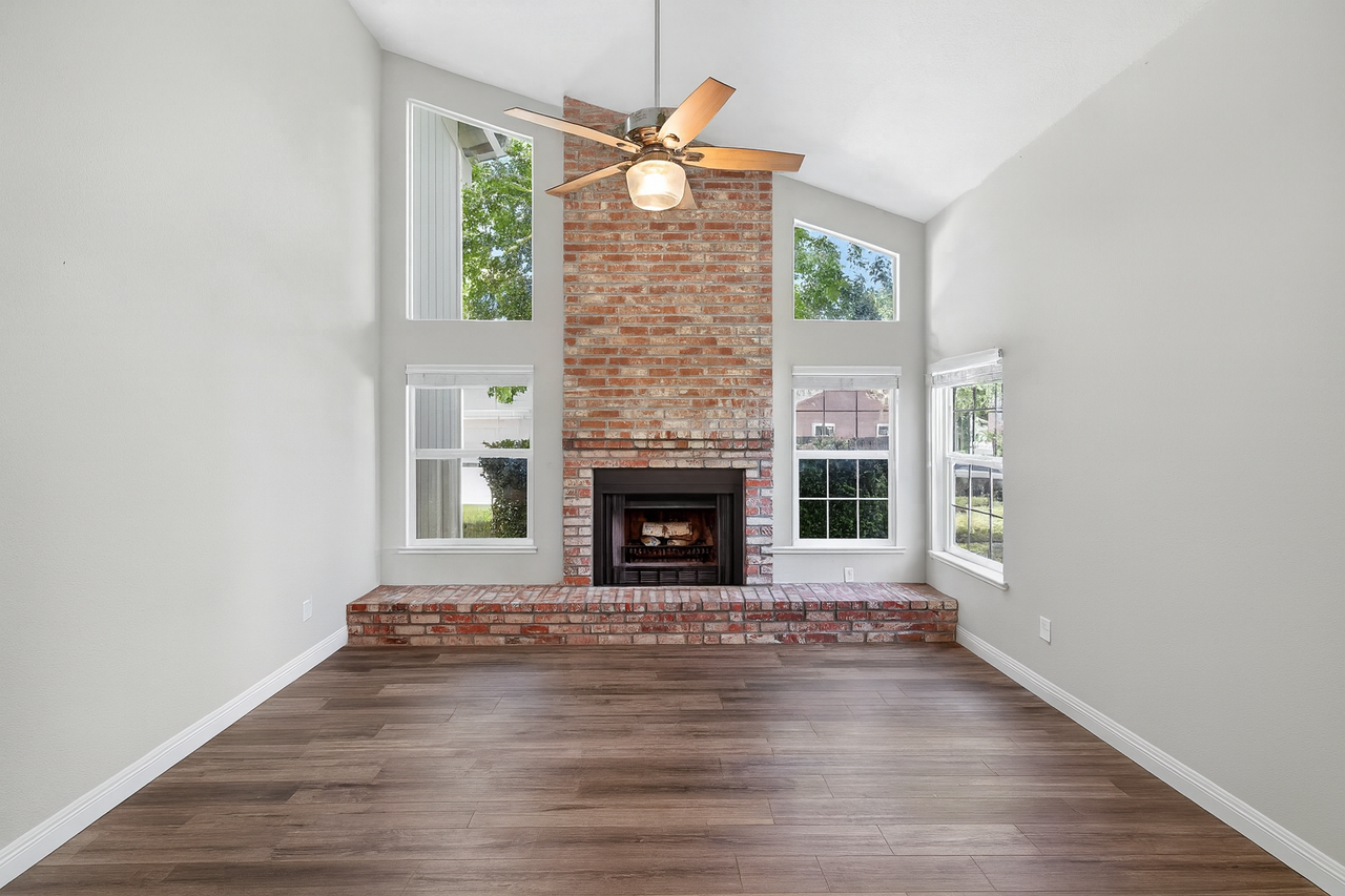 920 North Lincoln Street #NA - Photo 3 of 35