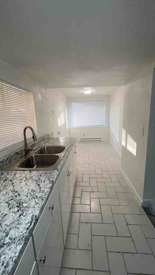 5314 W Sunset Hwy - Photo 7 of 15