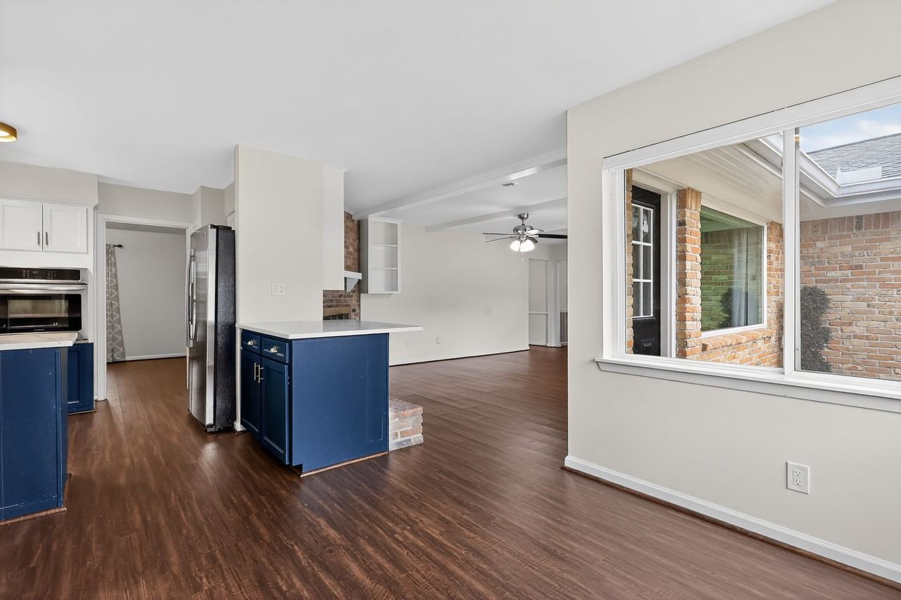 6031 Rutherglenn Dr #NA - Photo 6 of 23