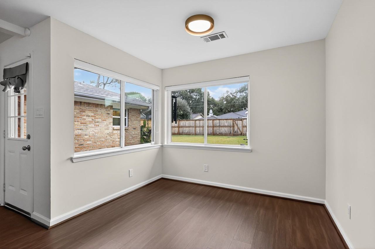 6031 Rutherglenn Dr #NA - Photo 7 of 23