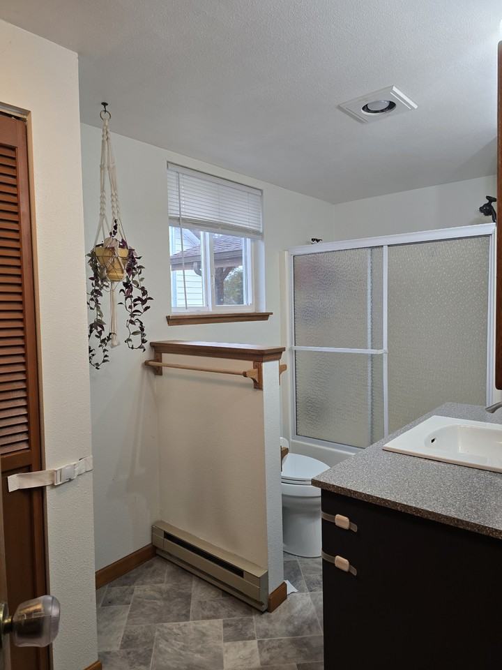 4322 S Park Ave #NA - Photo 2 of 9