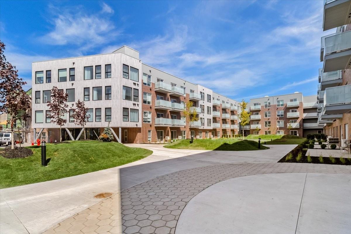 812 2e Avenue - Photo 10