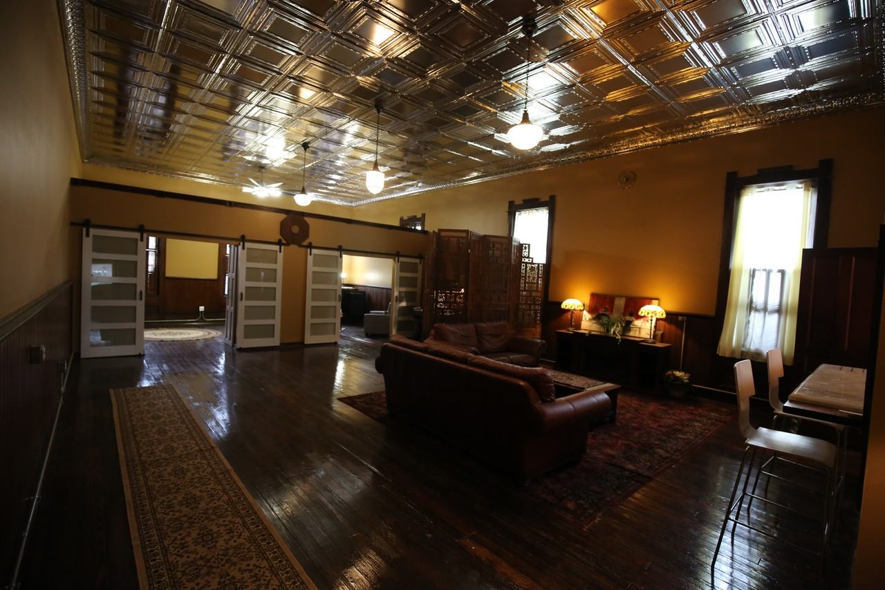 123 N Sale St #3 - Photo 3 of 34