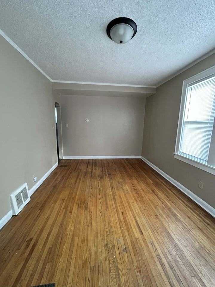 222 Maple St #1 - Photo 3 of 12