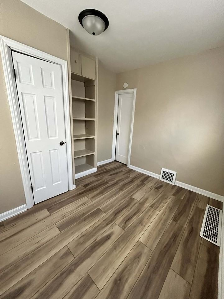 222 Maple St #1 - Photo 7 of 12