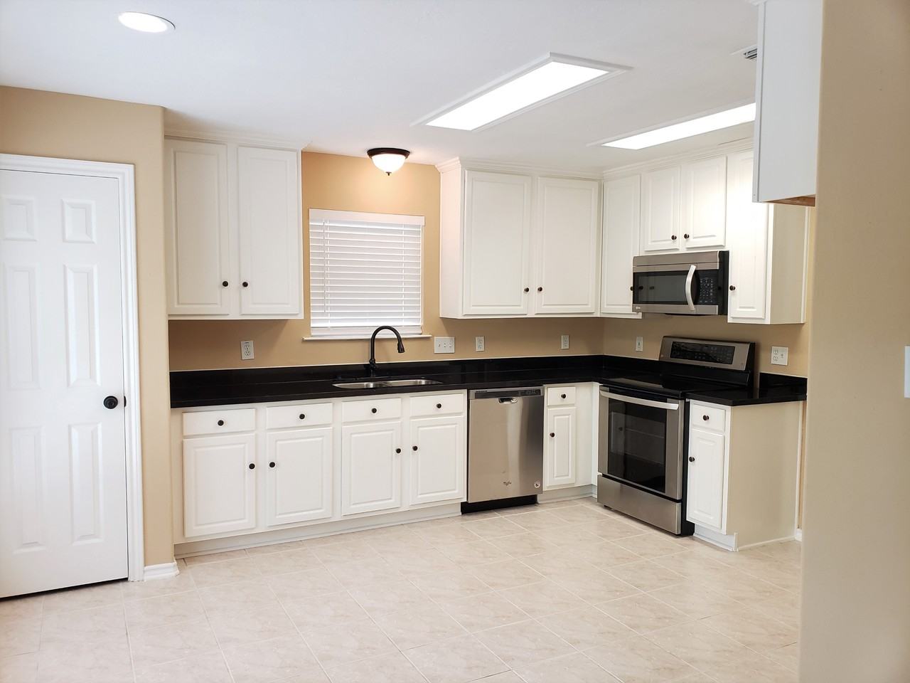 126 W Russet Grove Cir #NA - Photo 5 of 28