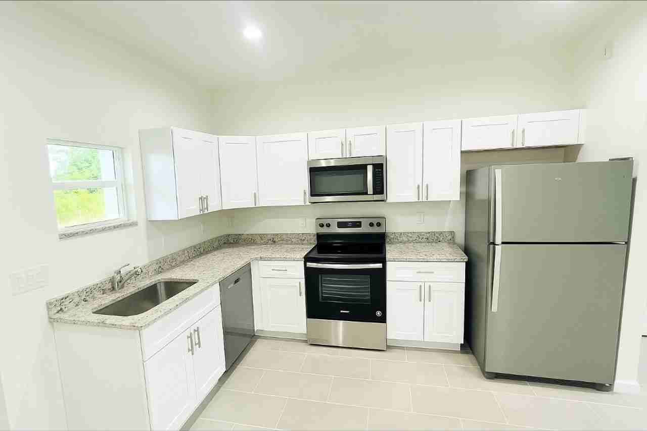 4105 19th St Sw - Photo 6 of 16